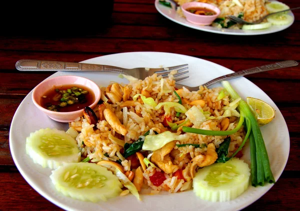 Plaat met Thais eten — Stockfoto