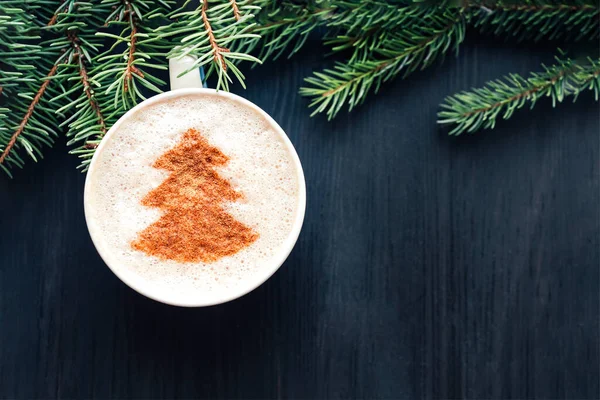 Vista dall'alto della tazza di cappuccino con latte art — Foto Stock