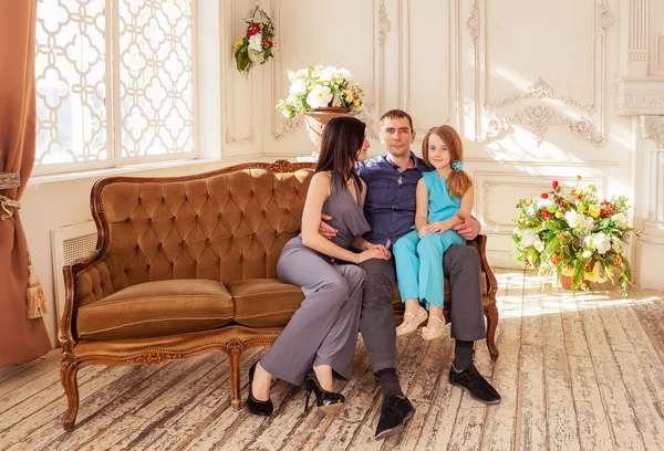 Portrait of happy family — Stock Photo, Image