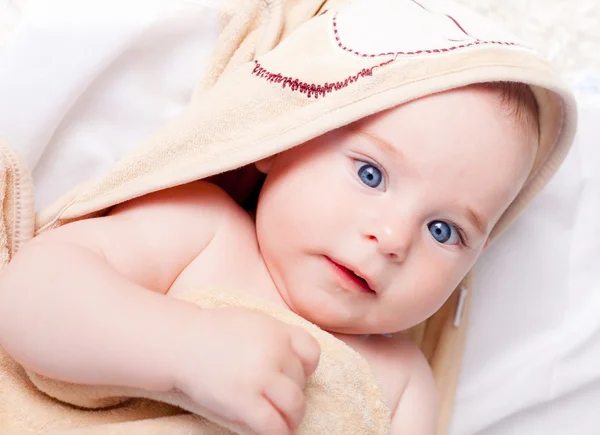 青い目をした可愛い赤ちゃん — ストック写真