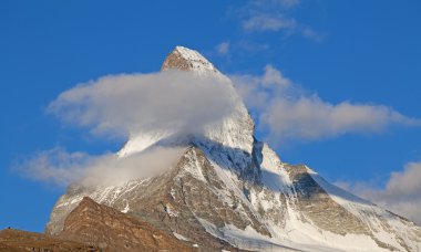 Ünlü dağ Matterhorn