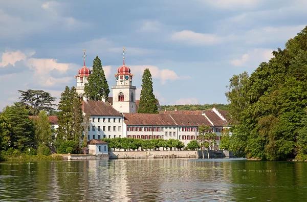 Rheinau klooster in najaar — Stockfoto