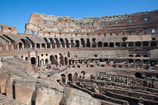 Ruinerna av Colloseum i Rom — Stockfoto