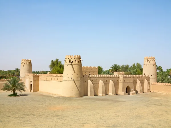 Forte Jahili nell'oasi di Al Ain — Foto Stock