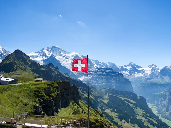 Bandeira suíça no topo de Mannlichen — Fotografia de Stock