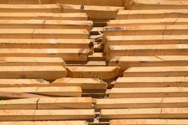 Yeni ahşap Çıtçıt yığını 