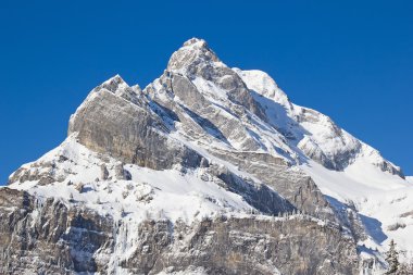 İsviçre Alplerinde kış