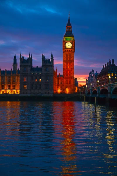 Big ben torre dell'orologio . — Foto Stock