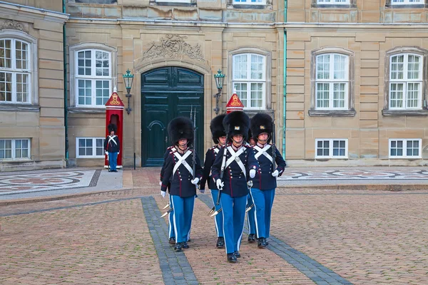 Unidentified soldiers of the Royal Guard — Stock Photo, Image