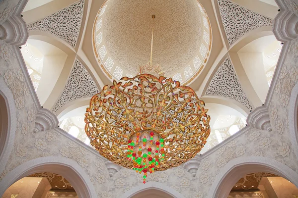 Interior of Sheikh Zayed Mosque — Stock Photo, Image