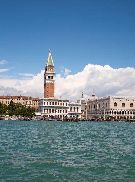 Streets of the ancient city Venice — Stock Photo, Image