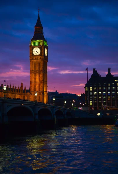 De Big ben klokkentoren. — Stockfoto