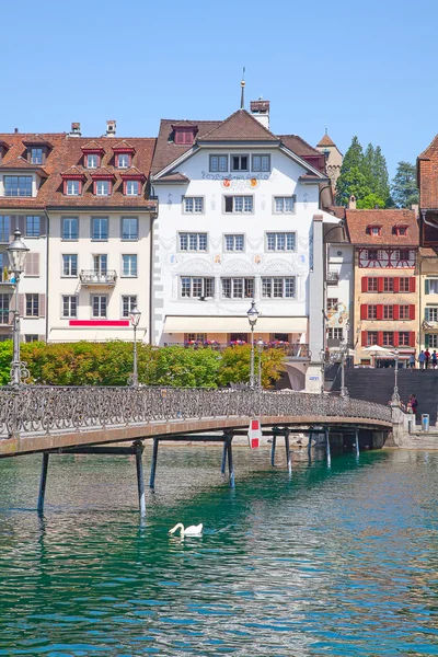 Swiss medieval town on the Reuss river — Stock Photo, Image