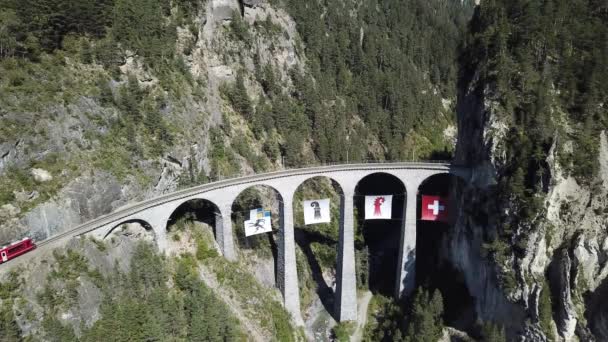 Berömd Landwasser Viadukt Närheten Filisur Stad Schweiziska Alperna — Stockvideo