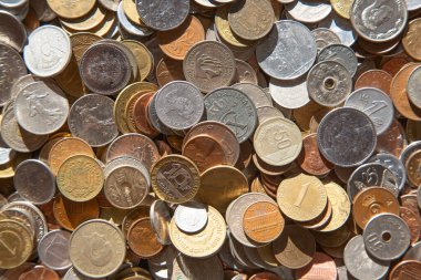 Dolaşan eski paraların koleksiyonu
