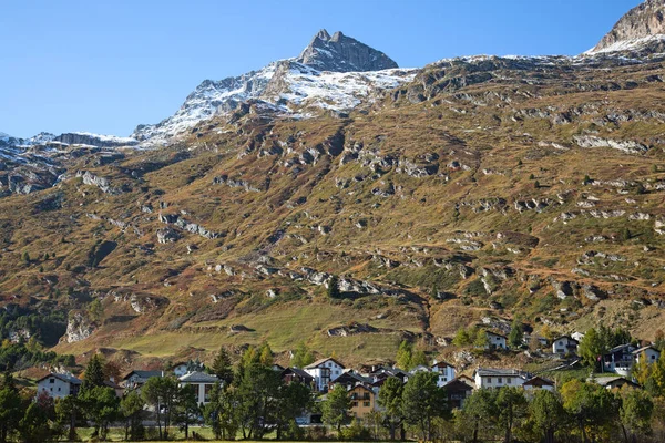 Maloja Bölgesi Sviçre Tal Birbirine Bağlayan Güzel Göller Dağlar Yollar — Stok fotoğraf