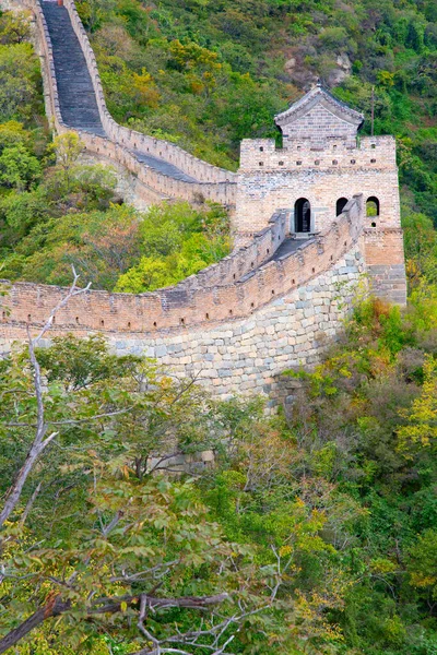 Famosa Grande Muralha China Seção Mutianyu Localizada Nas Proximidades Cidade — Fotografia de Stock