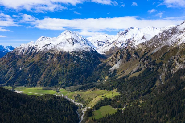 Carretera Sinuosa Del Paso Maloja Que Une Suiza Italia — Foto de Stock