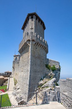 San Marino 'nun antik tahkimatları