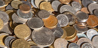 Dolaşan eski paraların koleksiyonu