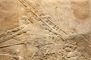 Çivi yazısı ile oyulmuş antik Sümer taşı