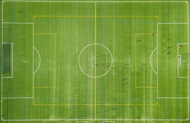 Maç için futbol stadyumunun manzarası hazır.