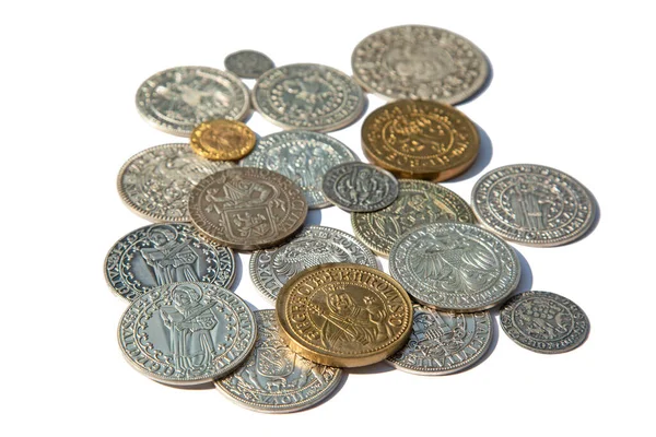 Коллекция Средневековых Монет Белом Фоне — стоковое фото