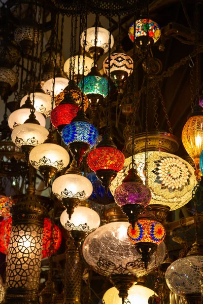 Традиционные Турецкие Лампы Рынке — стоковое фото
