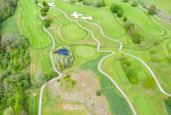 Golfboll Golfbanans Gröna Gräs — Stockfoto