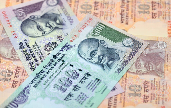 Коллекция индийских банкнот