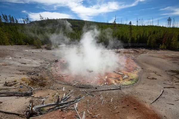 Erupção Geyser Parque Nacional Yellowstone Eua — Fotografia de Stock