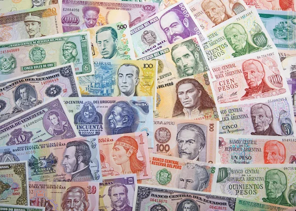 Różnorodność Banknotów Południowoamerykańskich — Zdjęcie stockowe