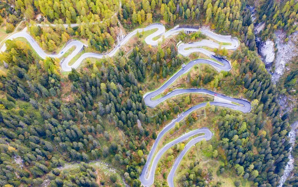 Strada Tortuosa Del Passo Maloja Che Collega Svizzera Con Italia — Foto Stock