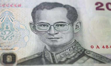 Tayland baht notası Tayland kralı tasviri