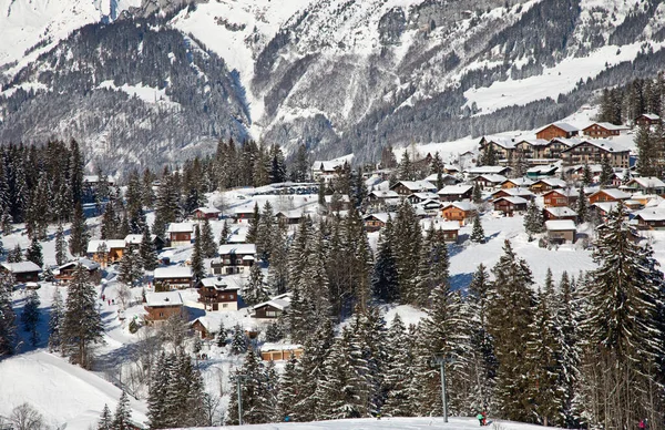 Invierno Los Alpes Suizos Pueblo Arvenbuel Cerca Del Cantón Amden — Foto de Stock