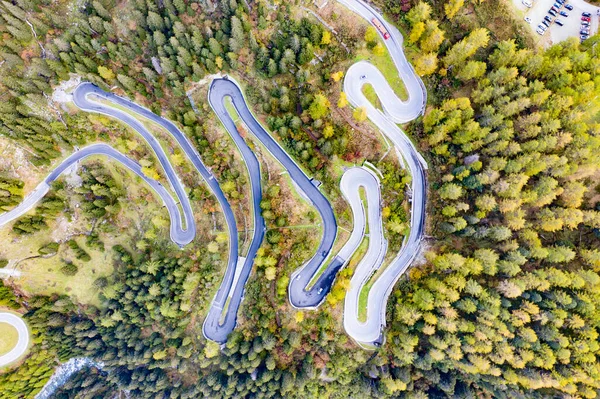 Estrada Sinuosa Passo Maloja Que Liga Suíça Itália — Fotografia de Stock