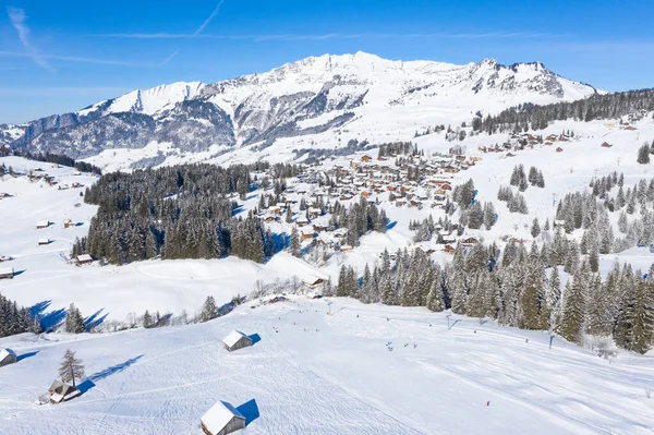 Invierno Los Alpes Suizos Pueblo Arvenbuel Cerca Del Cantón Amden —  Fotos de Stock