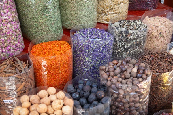 Farbenfrohe Gewürze Auf Dem Traditionellen Arabischen Souk Markt Dubai — Stockfoto