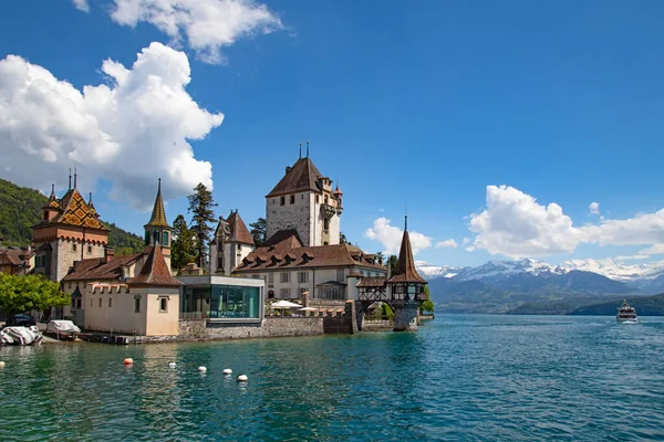 Castillo Oberhofen Cerca Thun Suiza —  Fotos de Stock