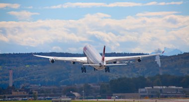 İsviçre Havayolları Airbus Zürih Havaalanı'nda