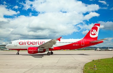 İsviçre Havayolları Airbus Zürih Havaalanı'nda
