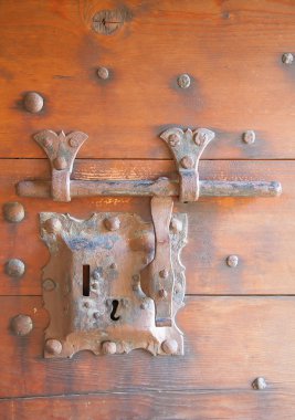 Ortaçağ Kalesi, antik kilit