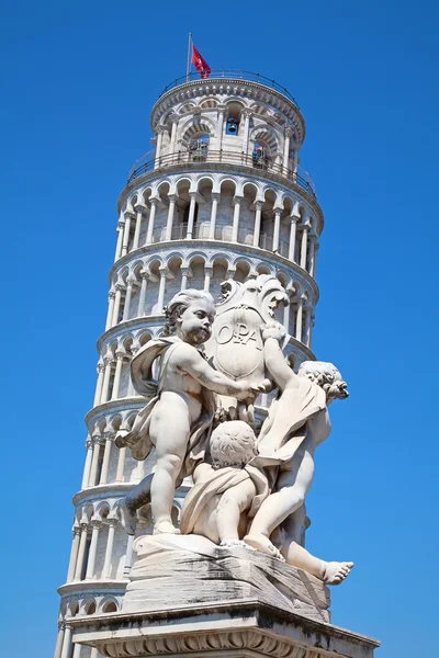 Scheve toren van pisa — Stockfoto