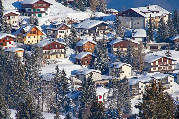 Inverno nos alpes suíços — Fotografia de Stock