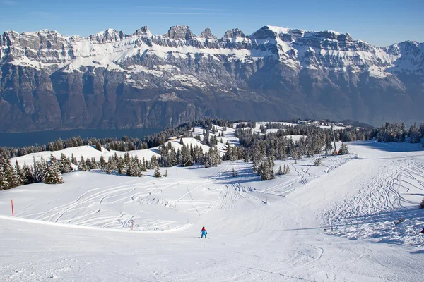 Helling op het skigebied — Stockfoto