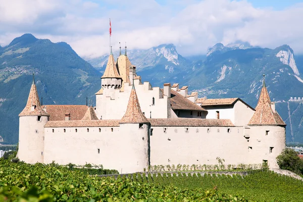 Castelo Chateau d 'Aigle no cantão Vaud — Fotografia de Stock