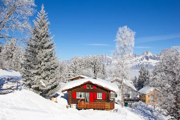 Winter in the swiss alps — Stock Photo, Image