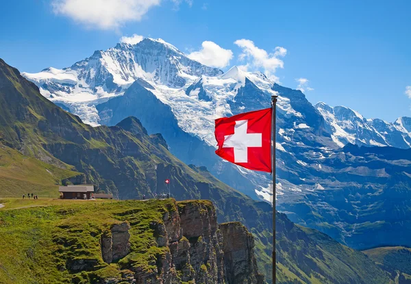 Bandera de Suiza en la parte superior de Mannlichen — Foto de Stock