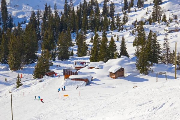 Invierno en los alpes suizos — Foto de Stock