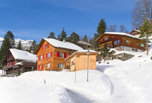 Invierno en los alpes suizos — Foto de Stock